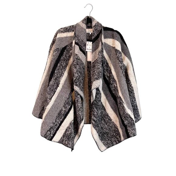 ZARA Women's Gray Stripe Outerwear Knit Wool Open Front Poncho Cape Medium NWT